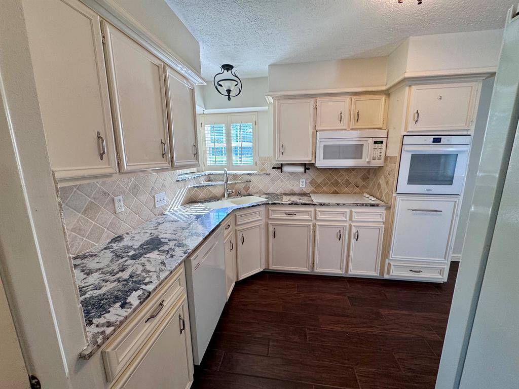 You are going to love this kitchen!