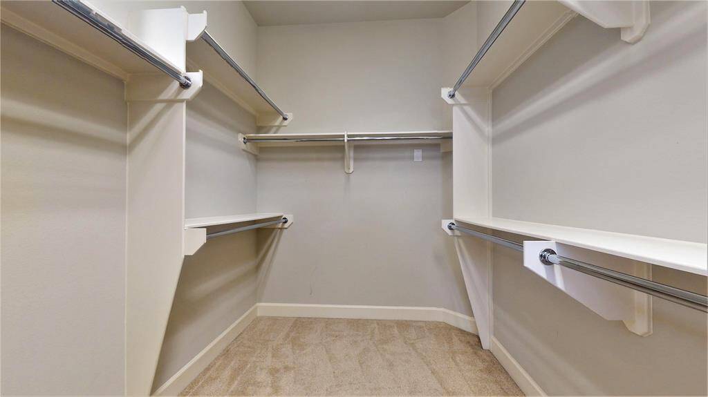 Now, THAT's a primary closet!