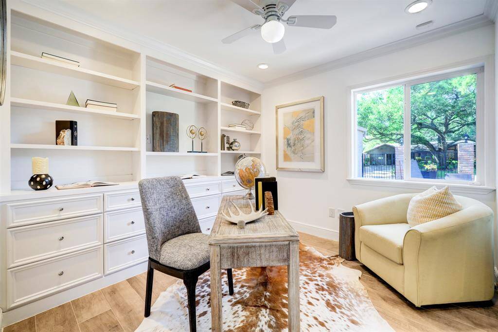 Office or Bedroom with Built ins