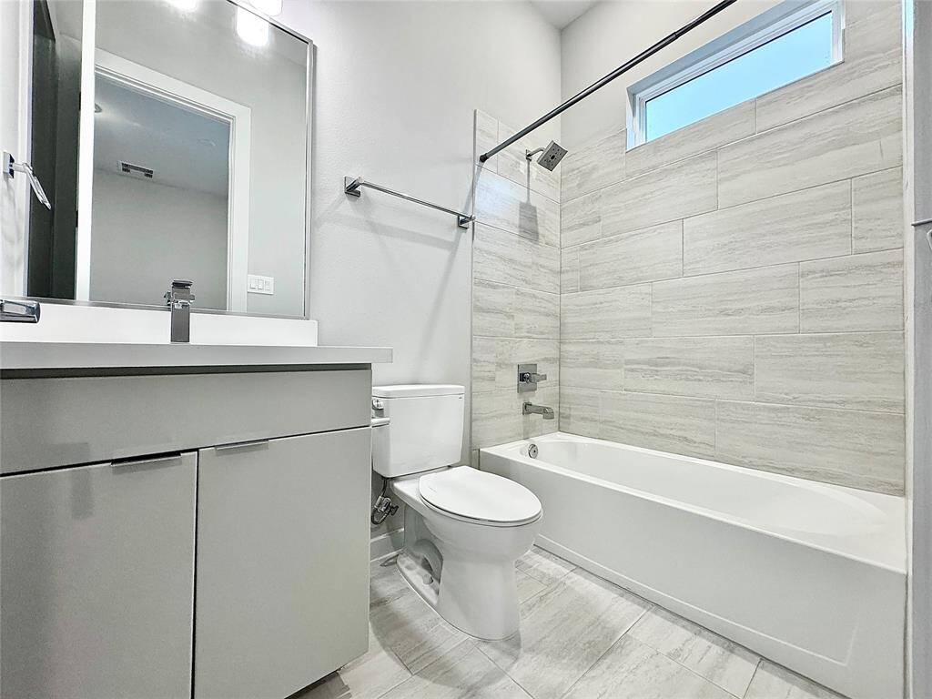 Third floor - bathroom