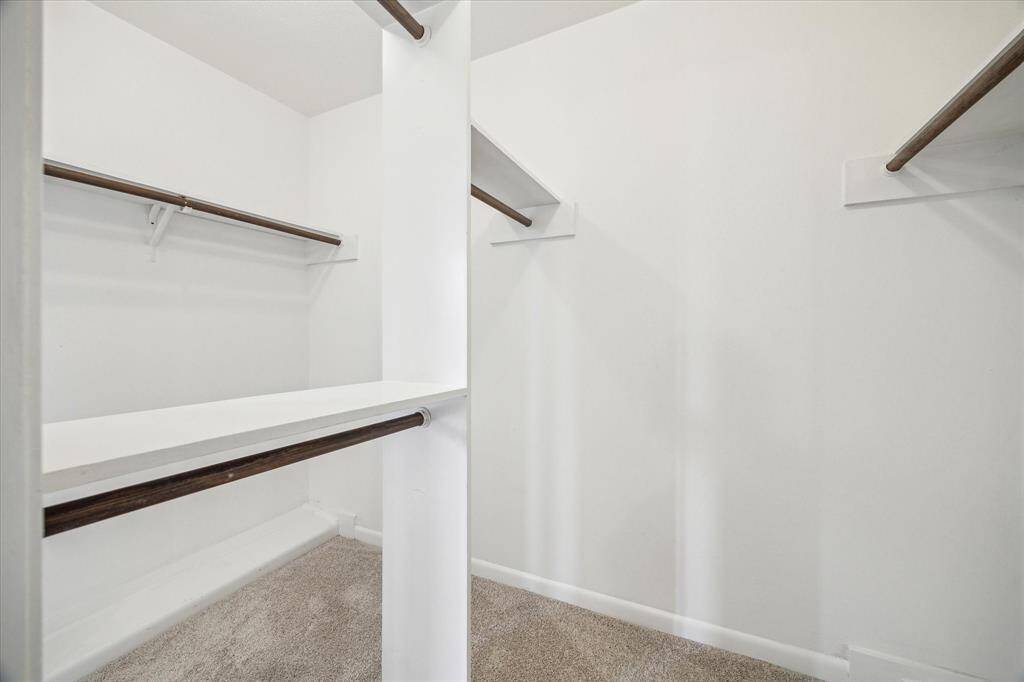 Primary closet!
