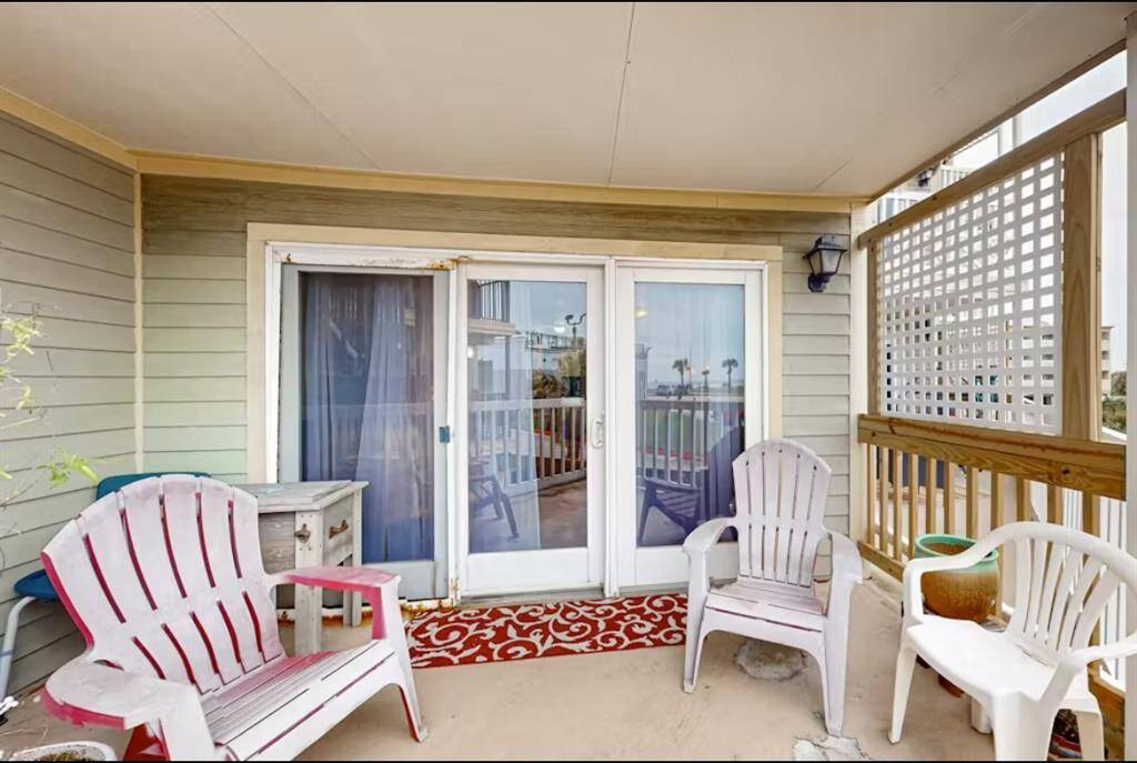 Balcony2