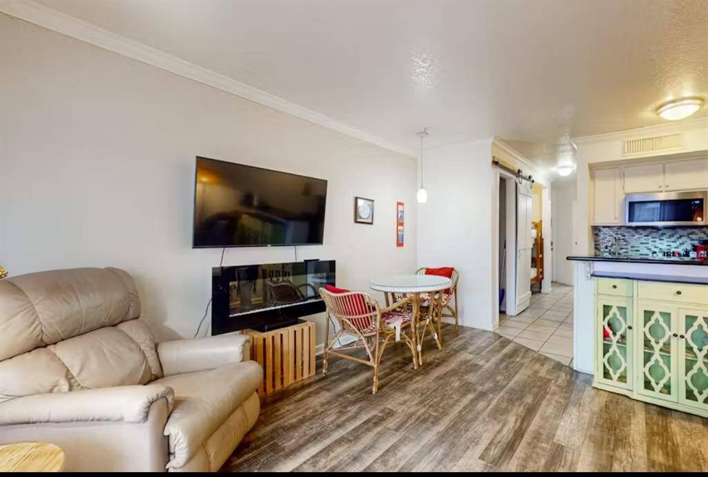Living Dining