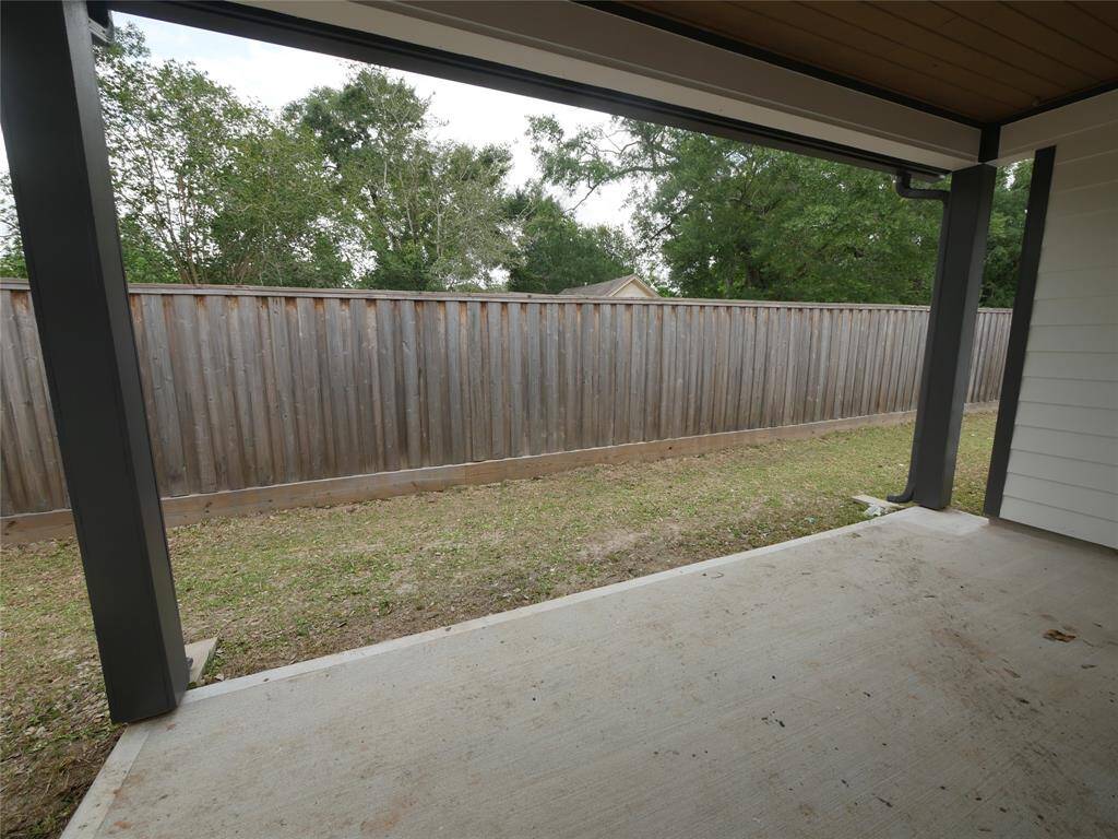 huge xl covered patio for relaxing