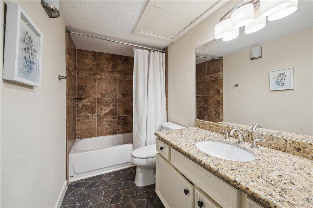 Secondary bathroom