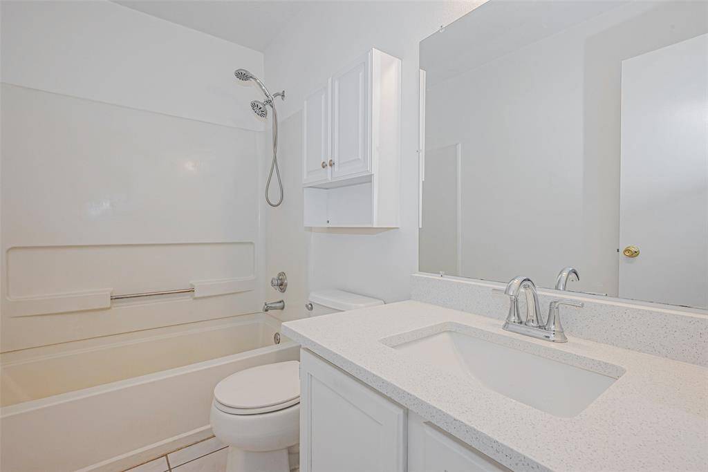 Shared full Bath Upstairs