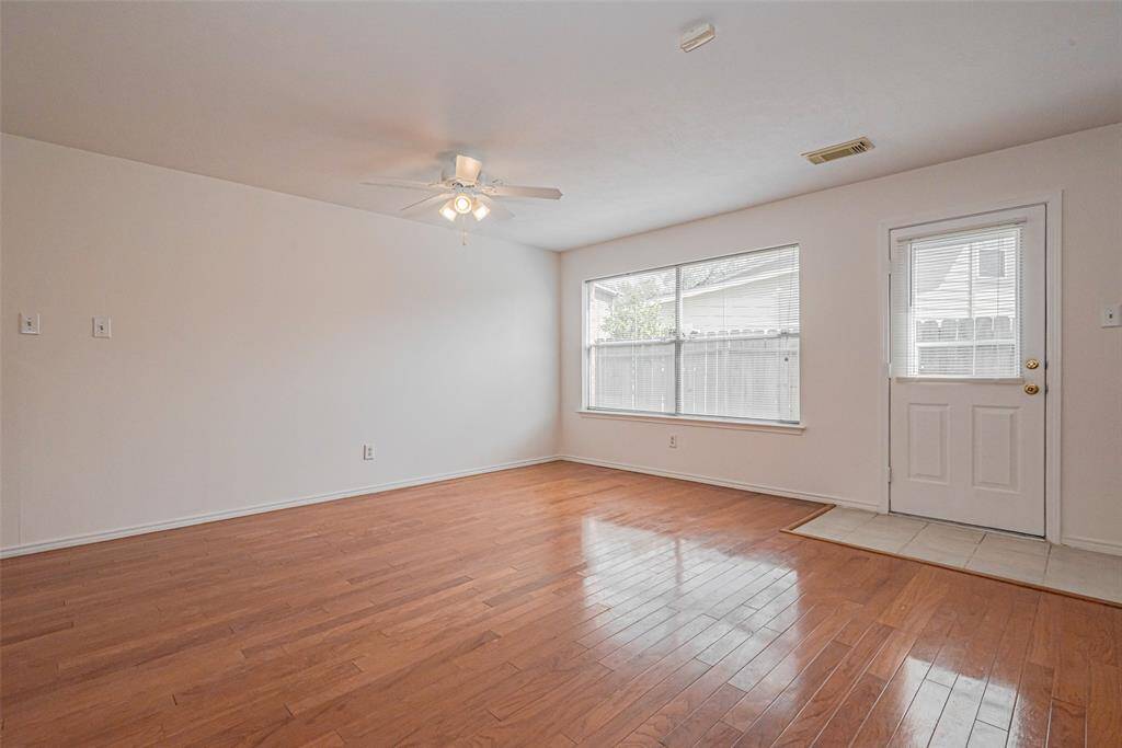 1st Floor Living Room