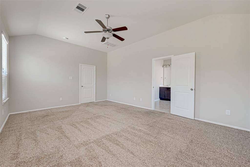 Unleash your inner interior designer and breathe life into this blank canvas. Your imagination knows no bounds, and this master bedroom is your opportunity to curate a space that reflects your unique style and preferences.