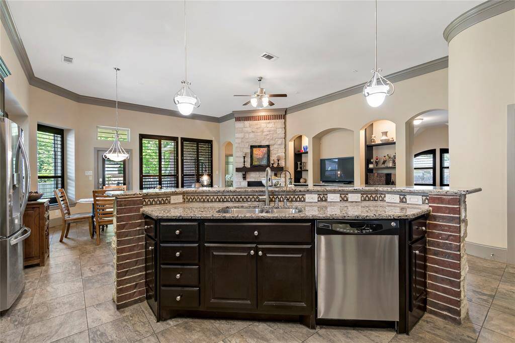 Lots of cabinet space in this island