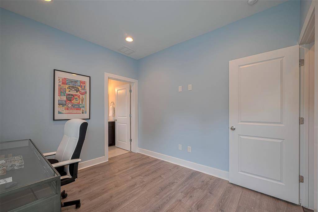 This one has en suite bath as well.