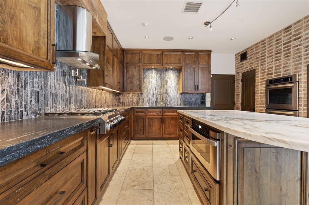 Virtually Staged- DINNING