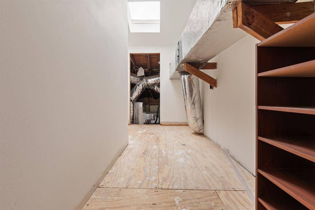 extra storage room. AC controlled
