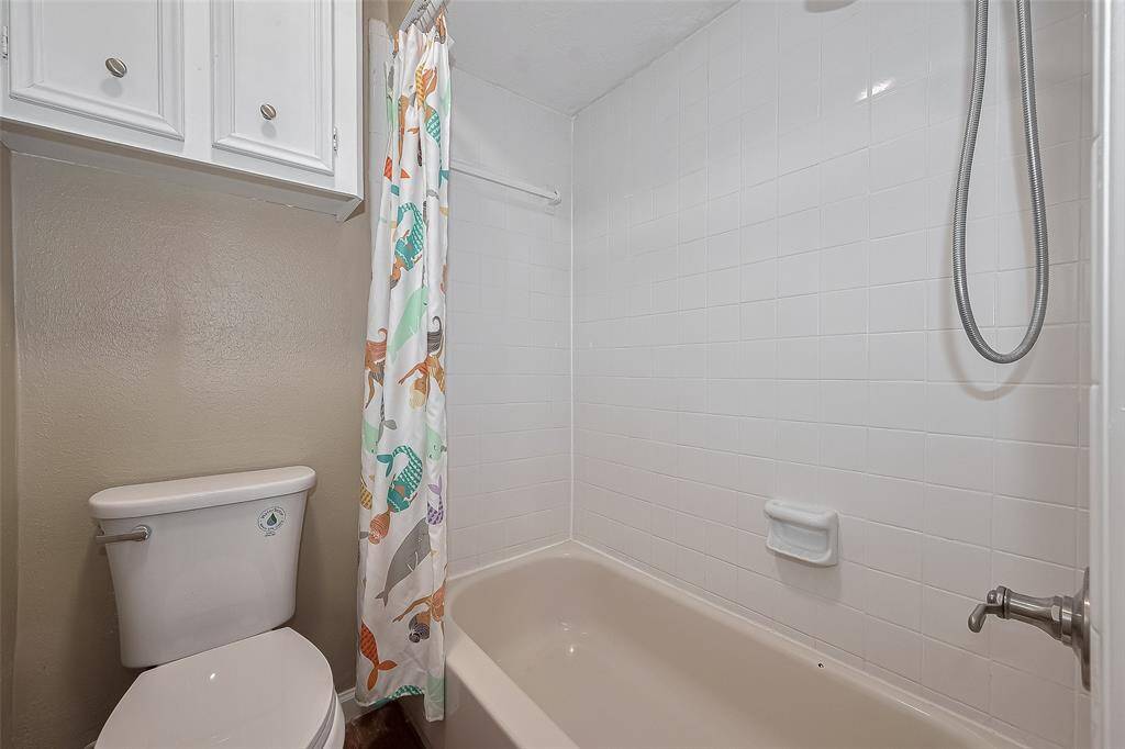 2nd bathroom
