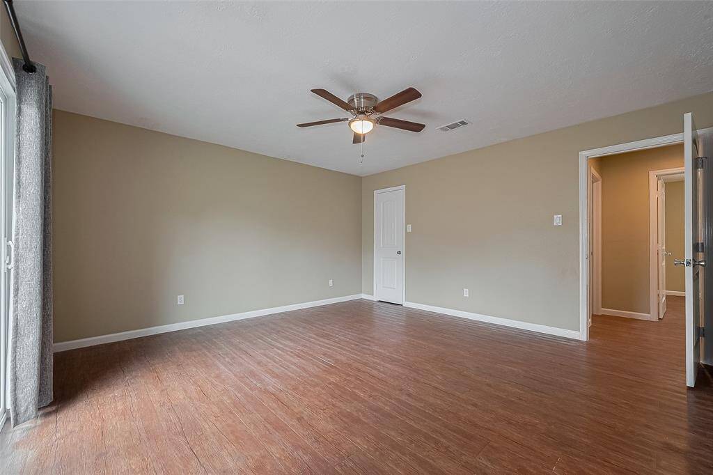 Principal bedroom