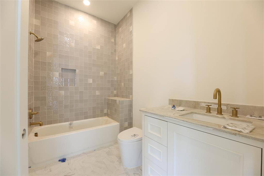 Secondary bathroom
