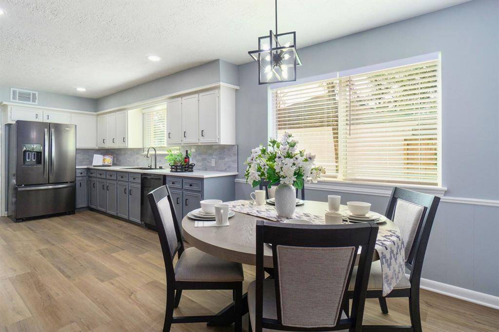 Cozy breakfast area