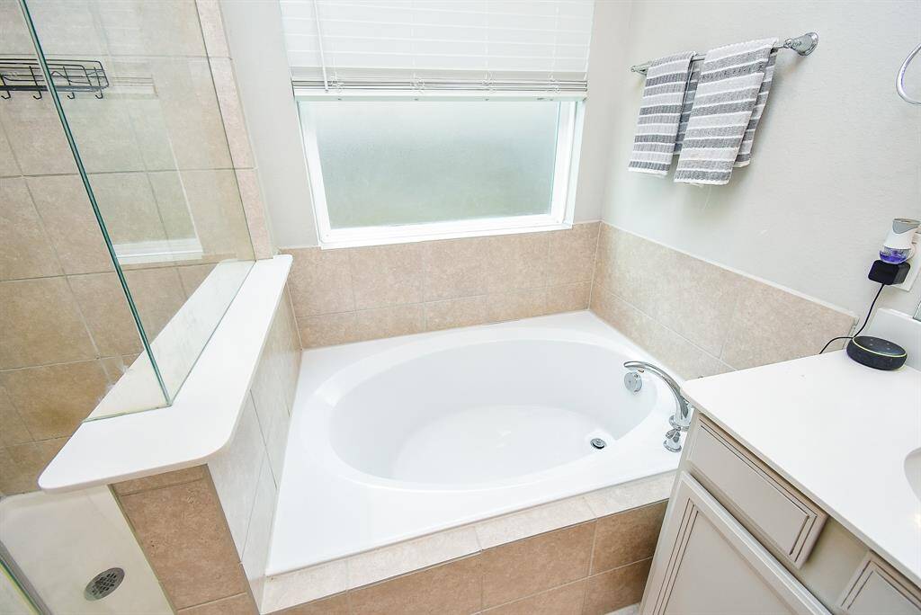 A large privacy window lets you soak peacefully, any time of night or day.