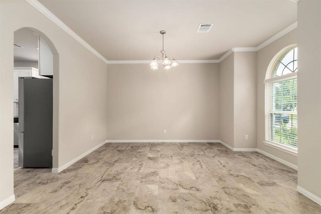 Front dining or office space