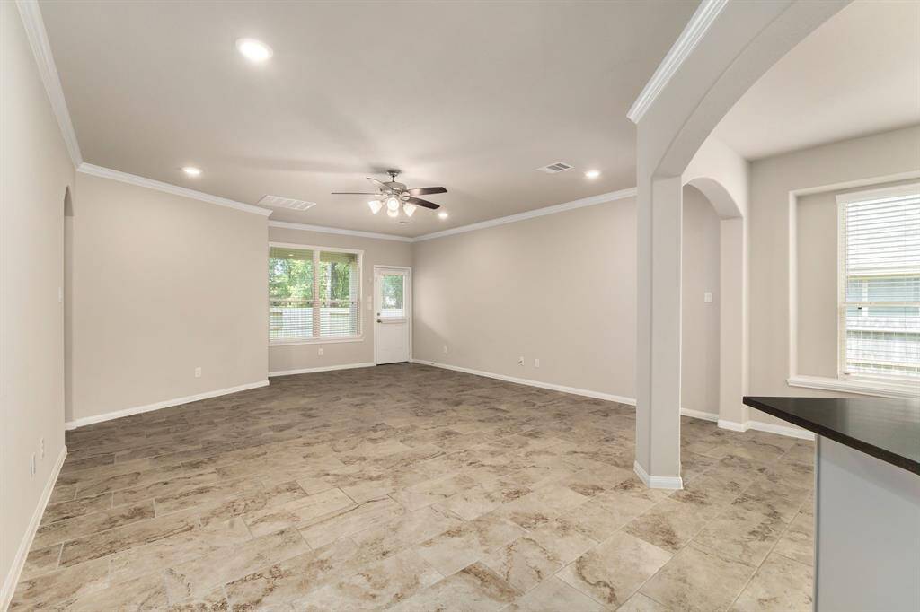 Natural light throughout