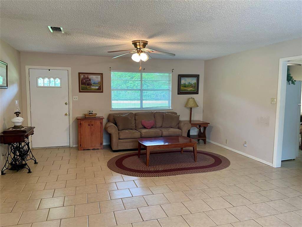 More of the Family Room