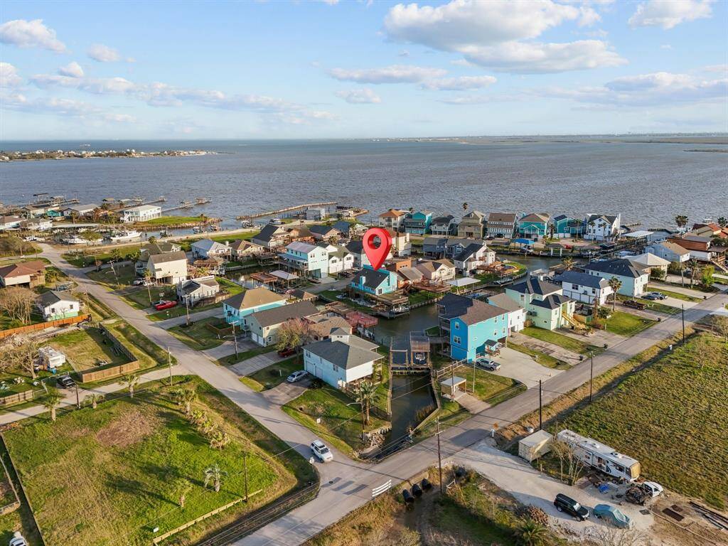 One last look at your little golf cart community on the water!