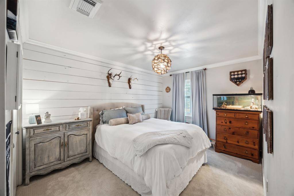 Another guest bedroom overlooking the front yard.