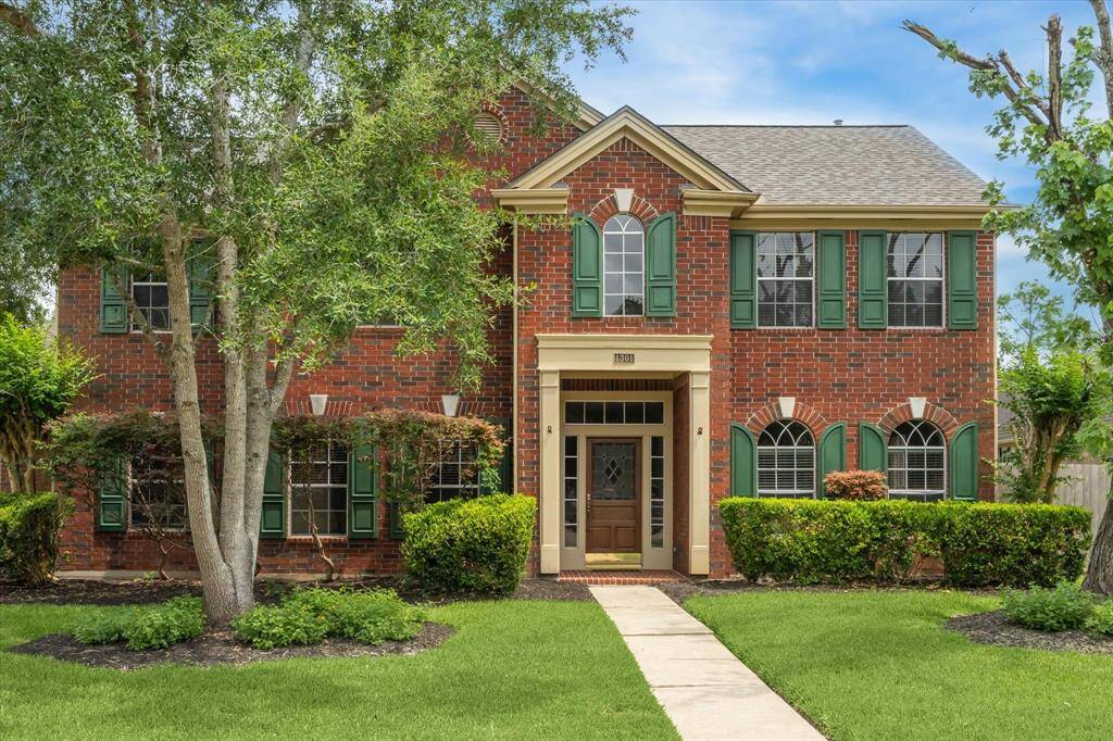 The front of this stately Friendswood home located near the high school.