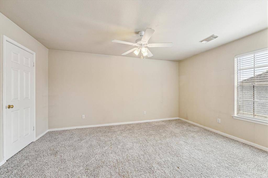Secondary Bedroom.