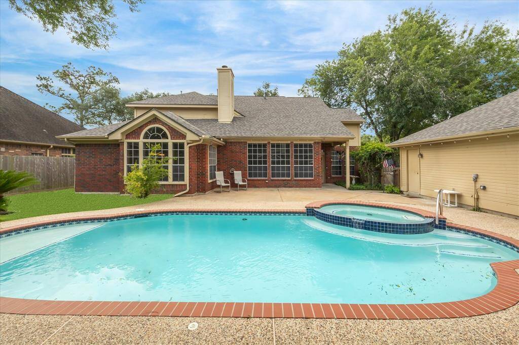 Spacious pool/spa.