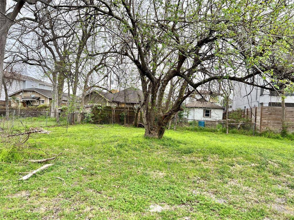 Lot to built a new home