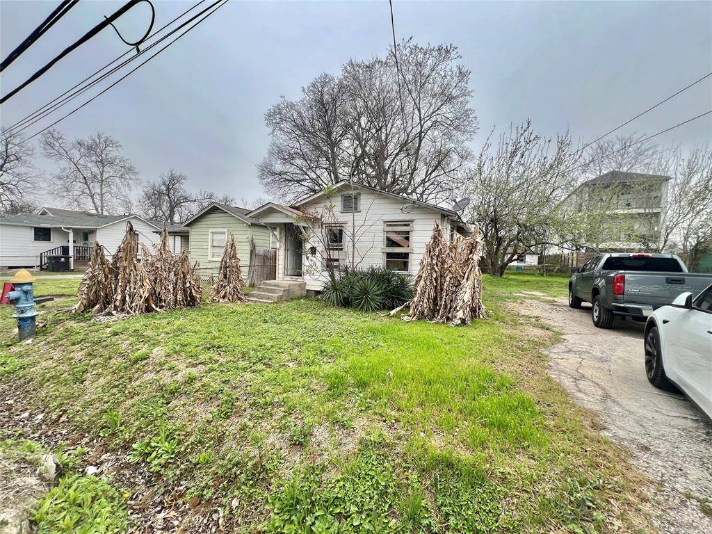 2500 sqft per lot to rebuilt a new home