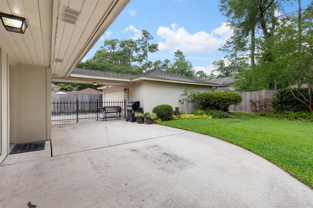 Oversized Patio