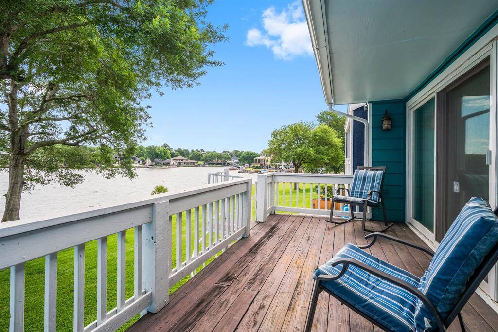 Ahhh...Enjoy Lake front views from your living room balcony