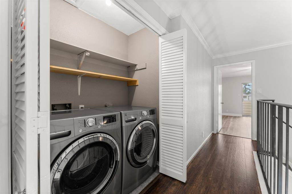 Laundry room 2nd floor
