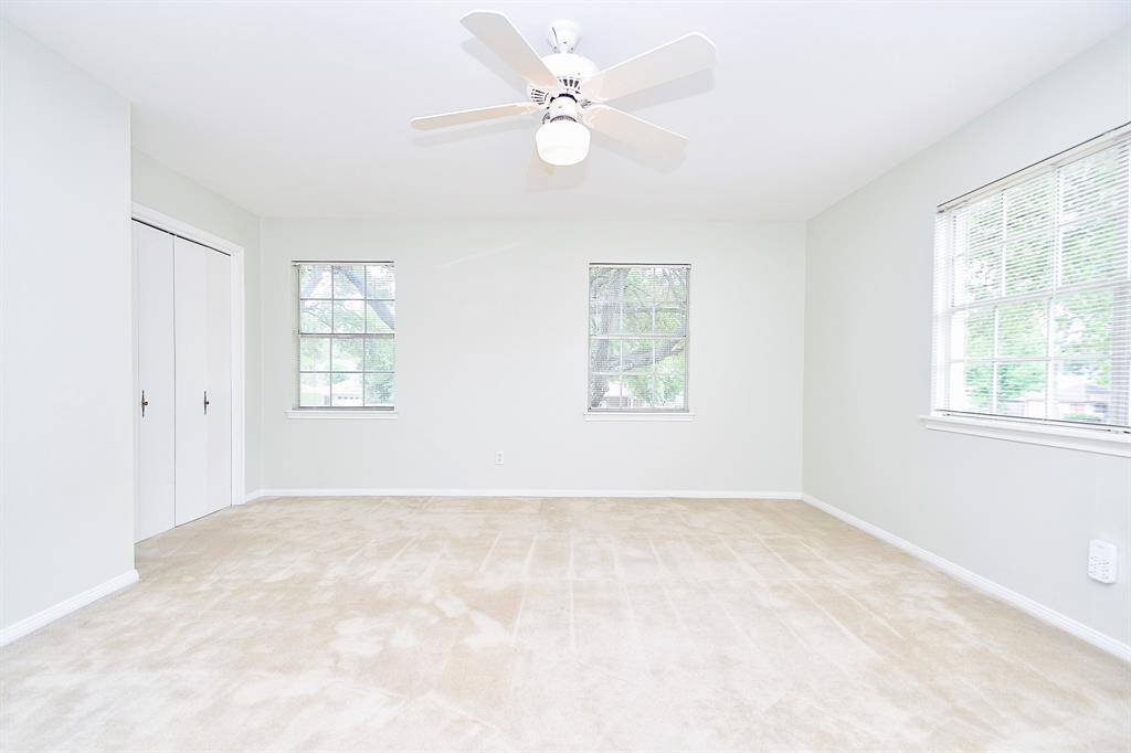 There are four secondary bedrooms upstairs.