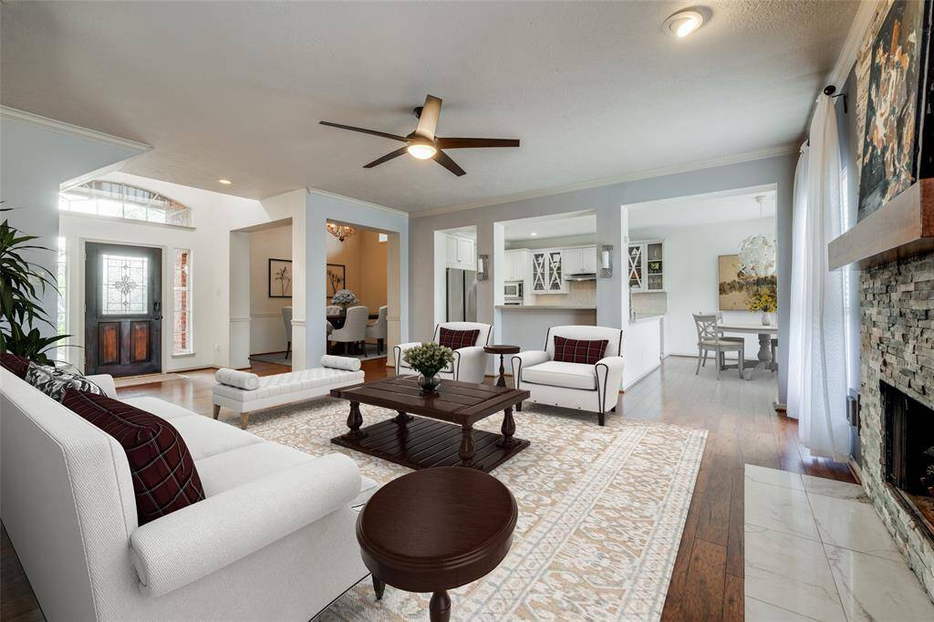 Open Floor Plan, home is virtually staged