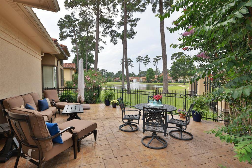 Just across the neighborhood pond in view is Northgate Golf Course.  This gated neighborhood has style like no other!