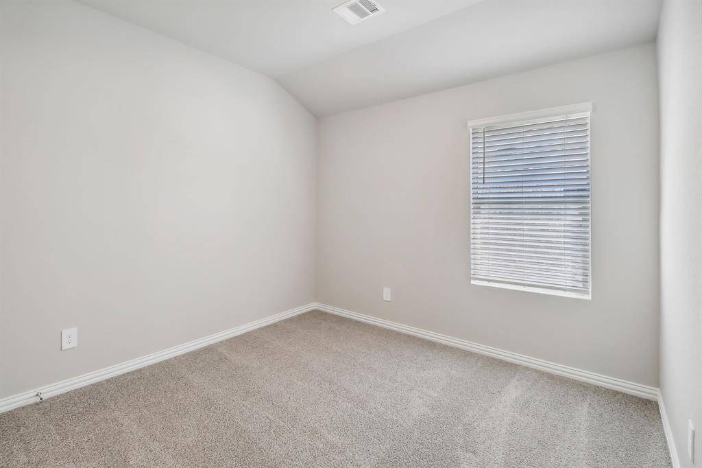 Photo is not of the actual home but is an inspirational photo of builder’s model home and may depict options, furnishings, and/or decorator features that are not included.