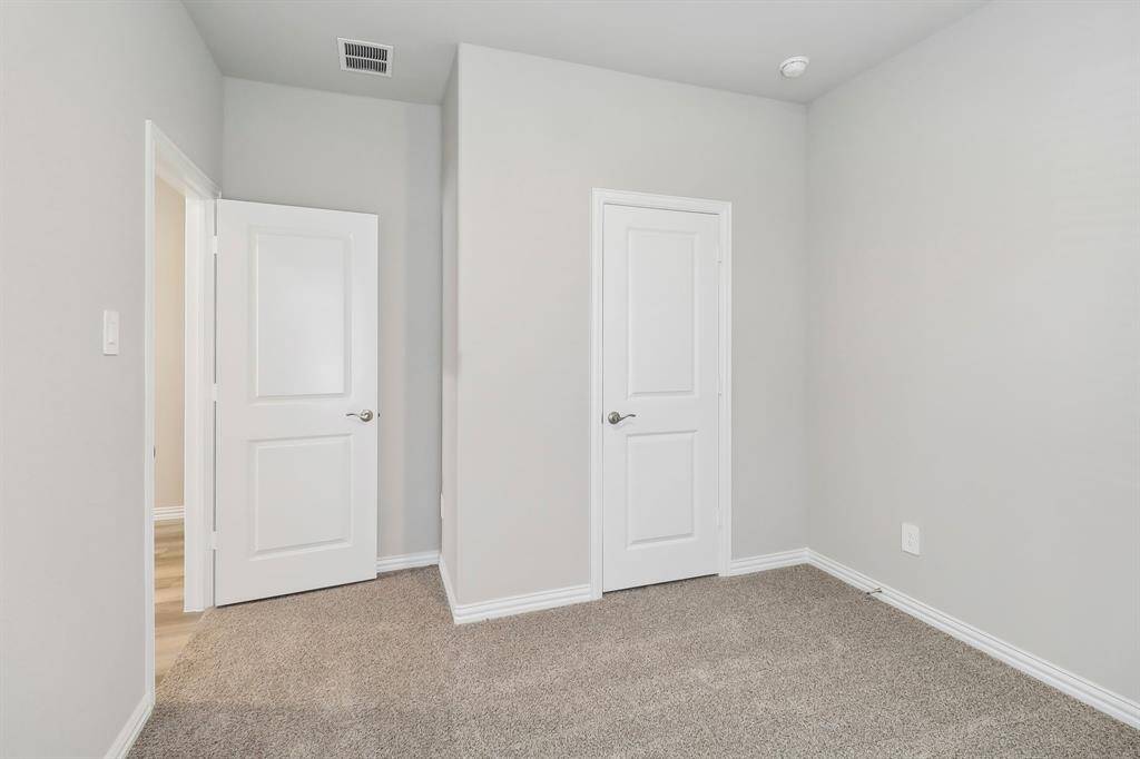 Photo is not of the actual home but is an inspirational photo of builder’s model home and may depict options, furnishings, and/or decorator features that are not included.