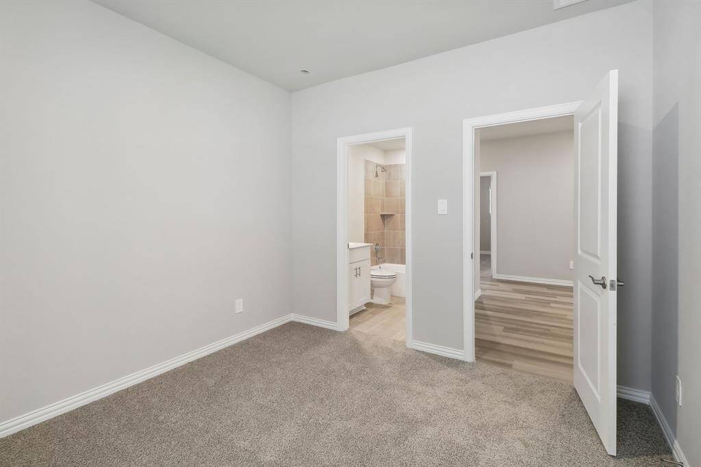 Photo is not of the actual home but is an inspirational photo of builder’s model home and may depict options, furnishings, and/or decorator features that are not included.