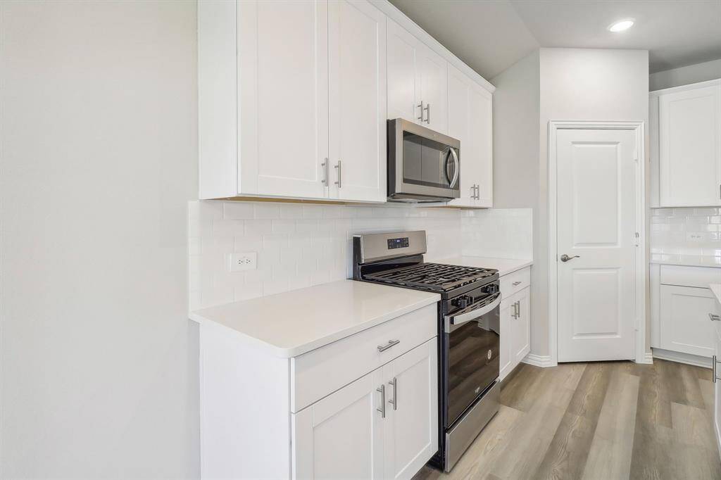 Photo is not of the actual home but is an inspirational photo of builder’s model home and may depict options, furnishings, and/or decorator features that are not included.
