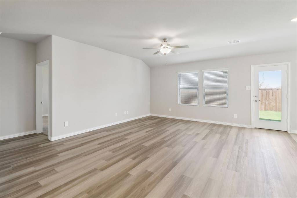 Photo is not of the actual home but is an inspirational photo of builder’s model home and may depict options, furnishings, and/or decorator features that are not included.