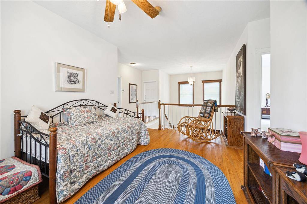 The upstairs Bonus Room is roomy and bright, with oak floors and versatile functionality. Ideal for overflow sleeping accommodations, an extra office, playroom, library or TV room, it provides the flexibility to meet a variety of needs.