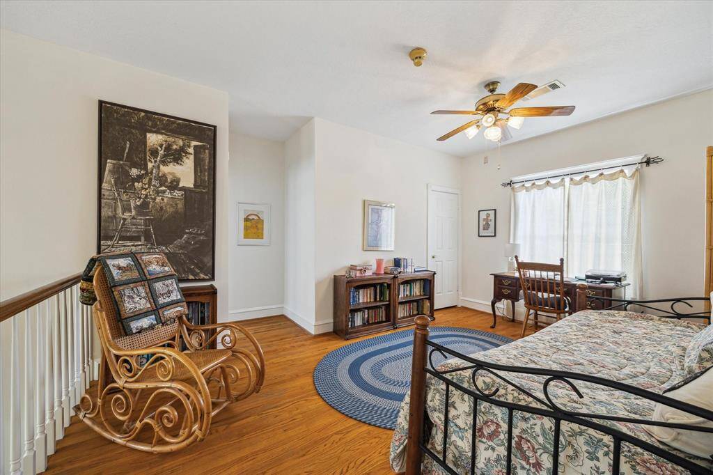 Additional view of picture perfect upstairs Bonus Room.
