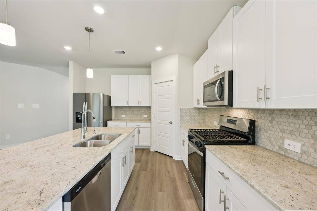 Photo is not of the actual home but is an inspirational photo of builder’s model home and may depict options, furnishings, and/or decorator features that are not included.