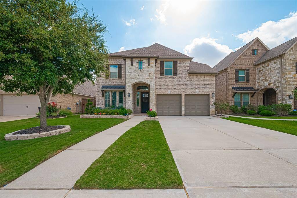 Enjoy driving into your new home.