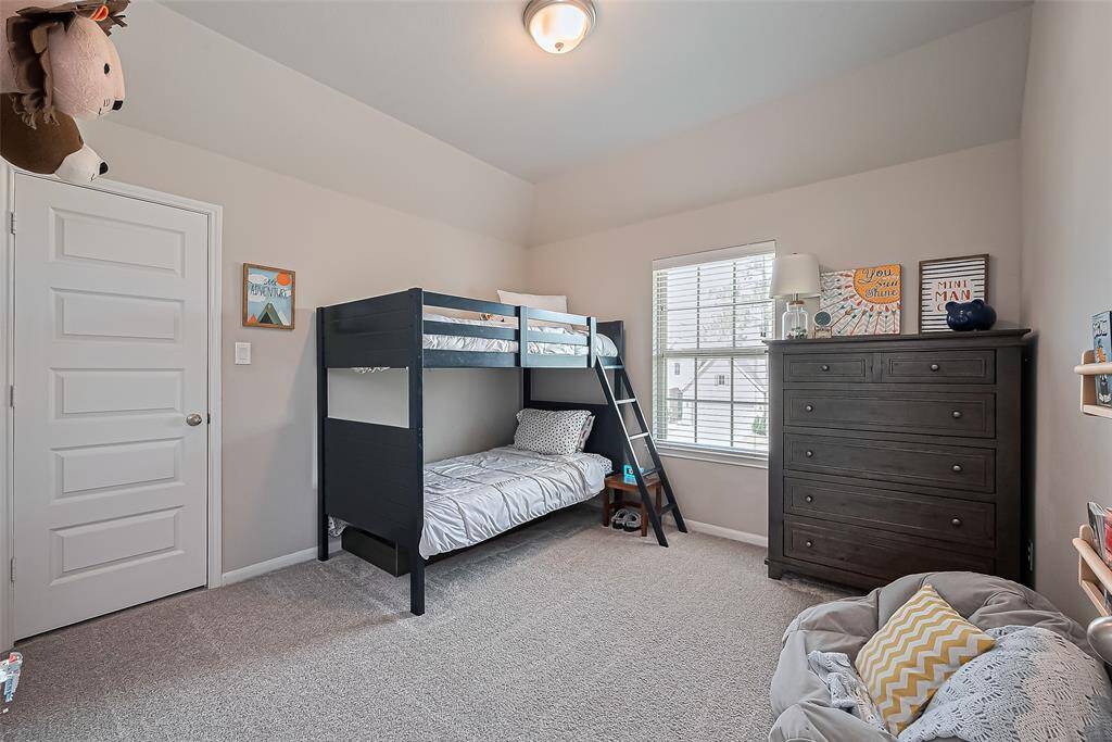 Great size bedroom