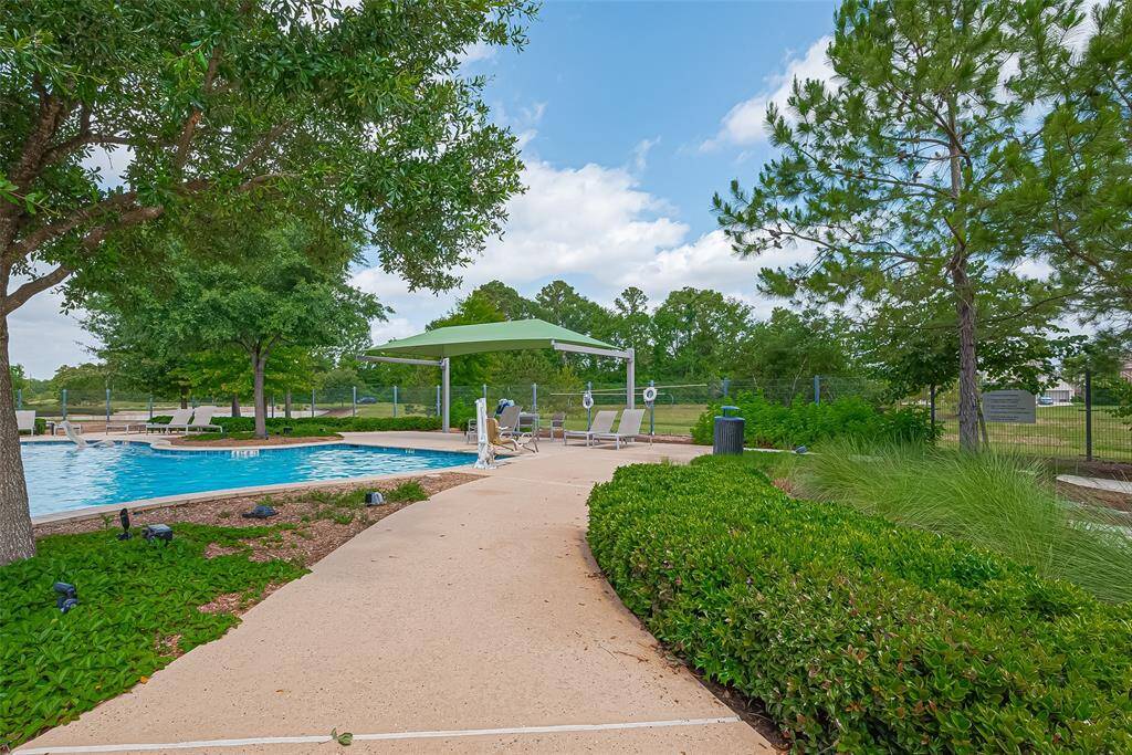 Amazing community pool