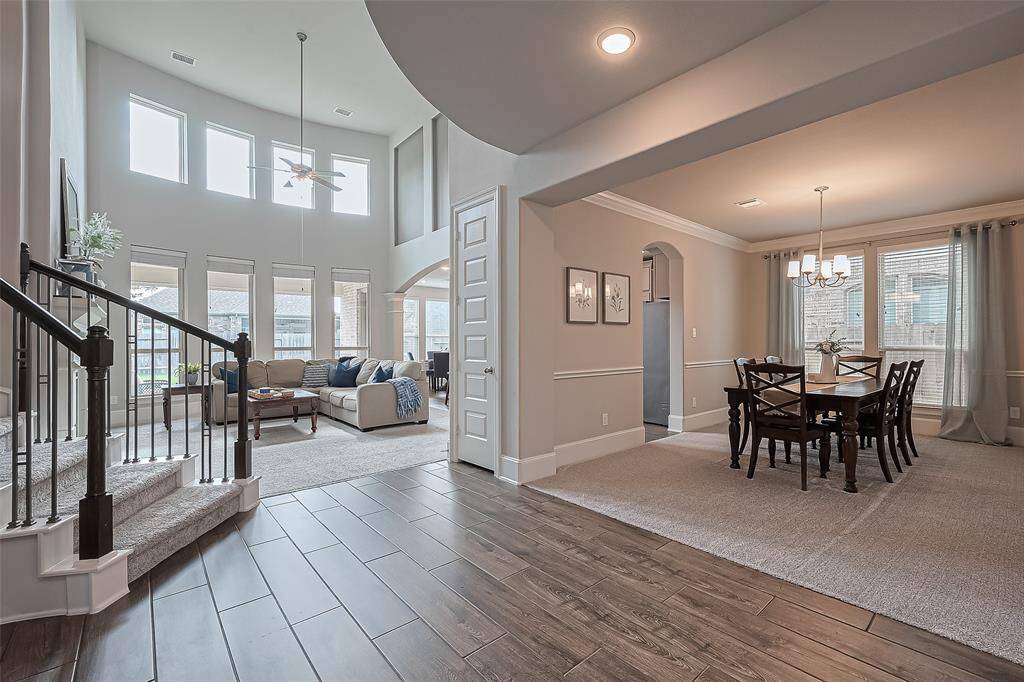 Private formal dinning area with lots of natural light throughout the home