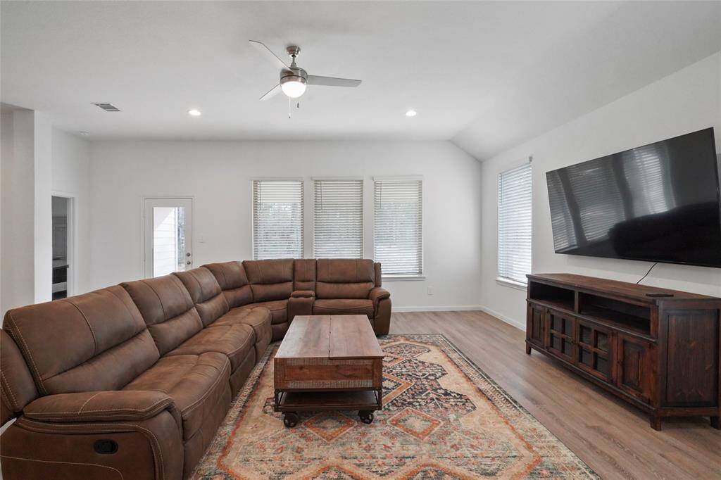 Plenty of room for lots of seating for guests.